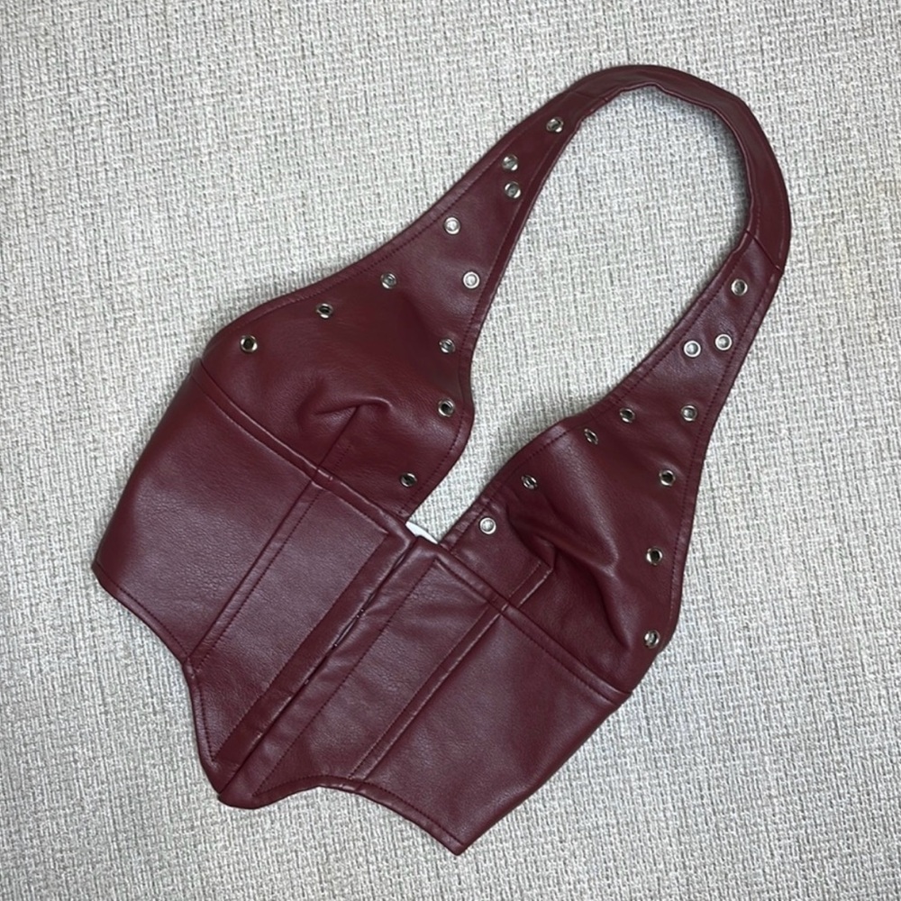 Palladia Princess Polly Faux Leather Jordy
Corset Burgundy brand new